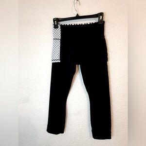 {Lululemon} Black Steadfast Leggings with Skirt 4‎